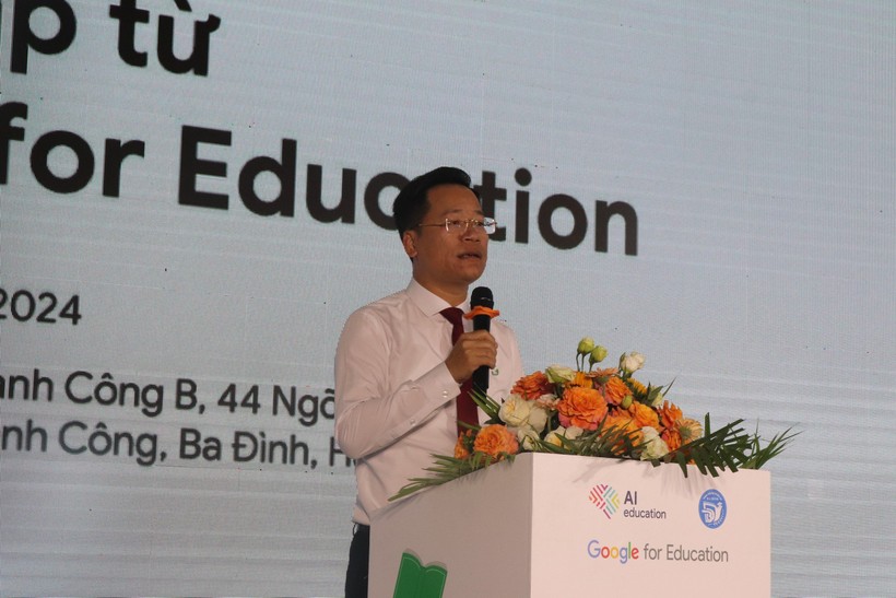 TS. Lê Đức Thuận - Trưởng phòng GD&amp;ĐT quận Ba Đình phát biểu tại hội thảo.